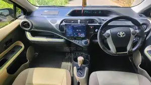 Toyota Aqua 2014 Car (Used)