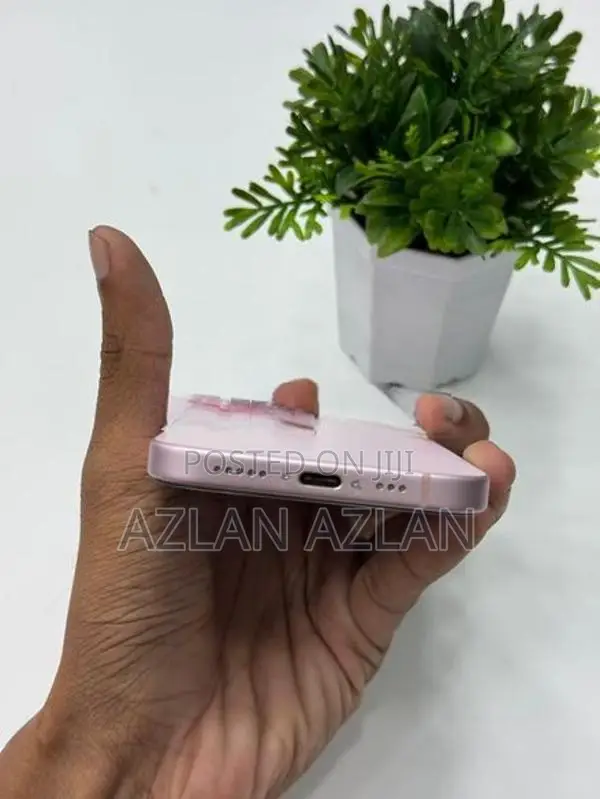 Apple iPhone 17 SIM Version (Used)