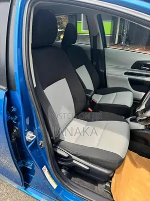 Toyota Aqua 2014 Car (Used)