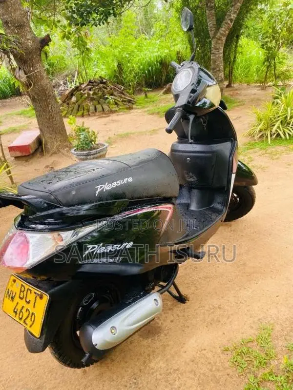 Hero Pleasure 2015 Motorbike (Used)