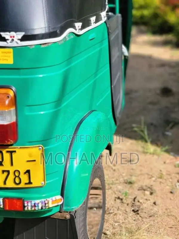 Bajaj RE 2009 Three Wheel (Used)