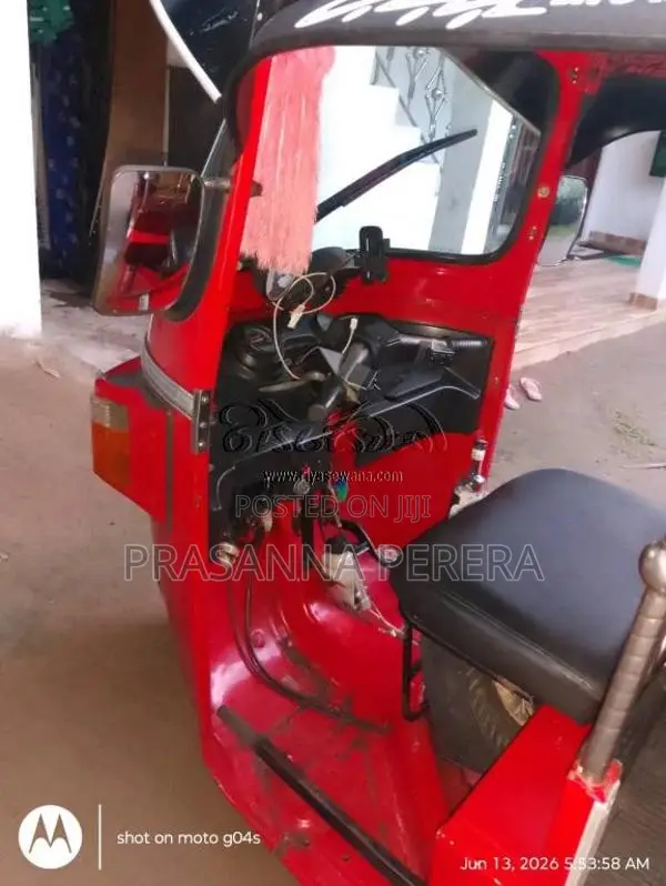 Bajaj RE 2011 Three Wheel (Used)