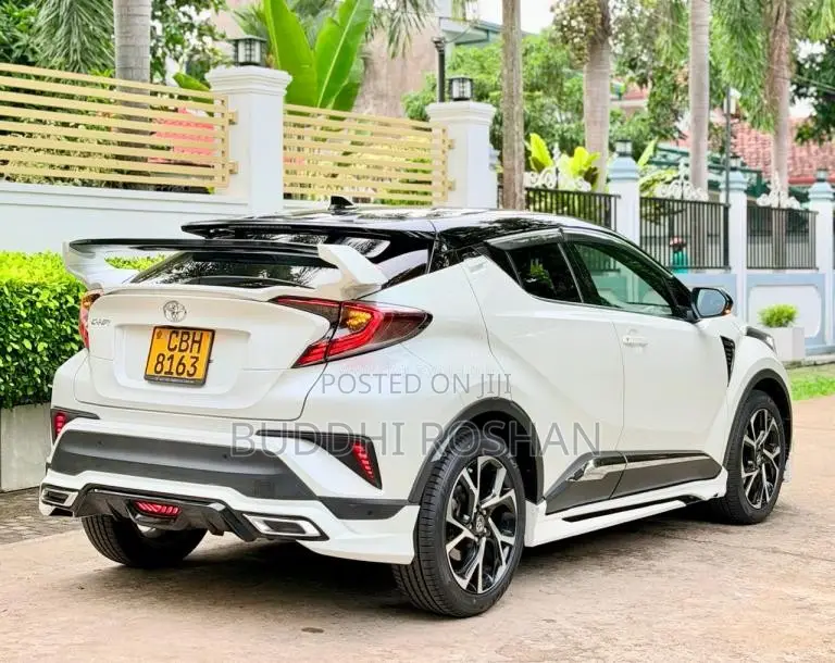 Toyota CHR NGX50 2017 SUV (Used)