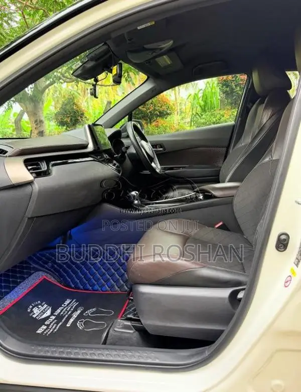 Toyota CHR NGX50 2017 SUV (Used)