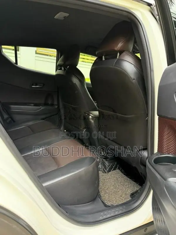 Toyota CHR NGX50 2017 SUV (Used)
