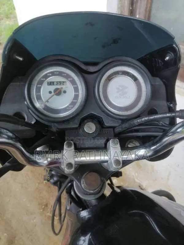 Bajaj Platina 2010 Motorbike (Used)