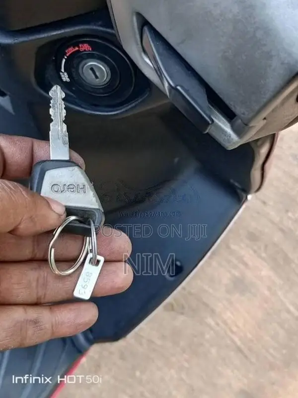 Hero Dash Vx 2017 Motorbike (Used)