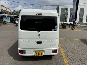 Suzuki Every 2017 Van (Used)