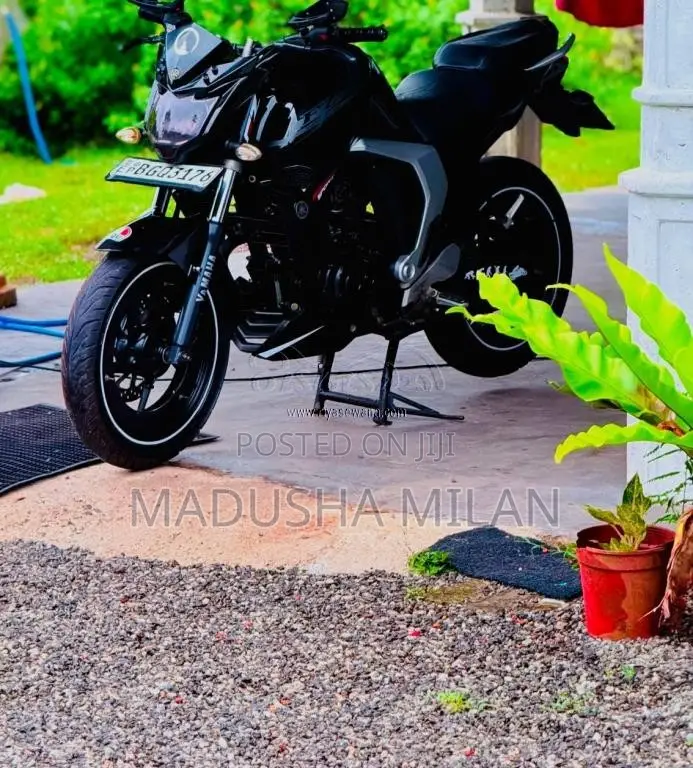 Yamaha Fz Version 2.0 2018 Motorbike (Used)