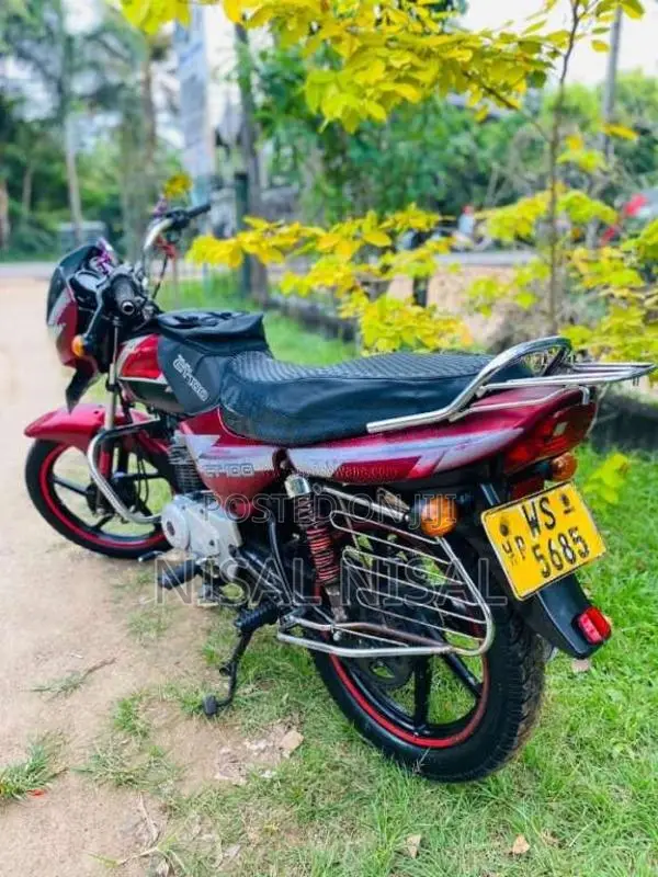 Bajaj CT-100 2011 Motorbike (Used)