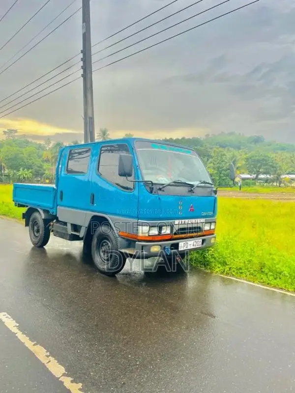 Mitsubishi CrewCab 2007 Crew Cab (Used)