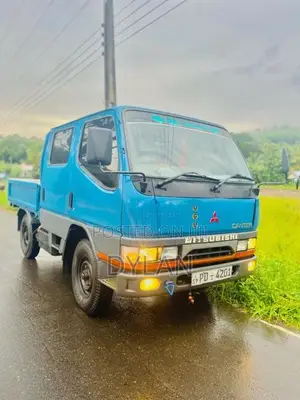 Mitsubishi CrewCab 2007 Crew Cab (Used)