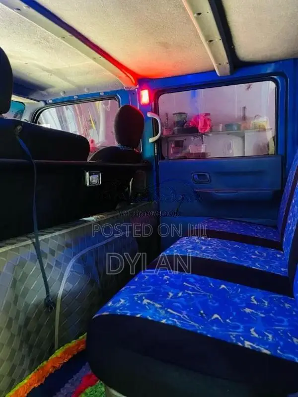 Mitsubishi CrewCab 2007 Crew Cab (Used)