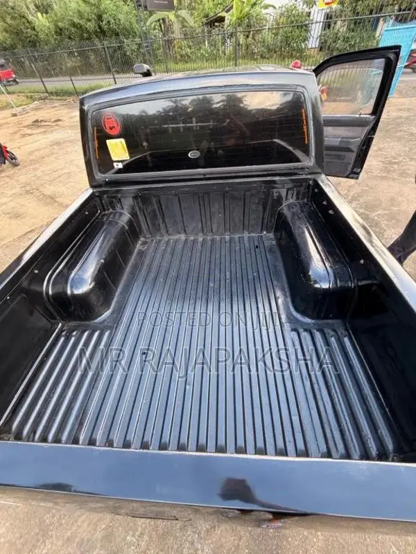 Nissan D21 1992 Pickup (Used)