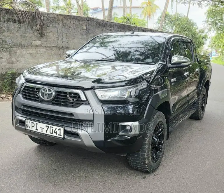 Toyota HILUX ROCCO 1GD 2018 Pickup (Used)