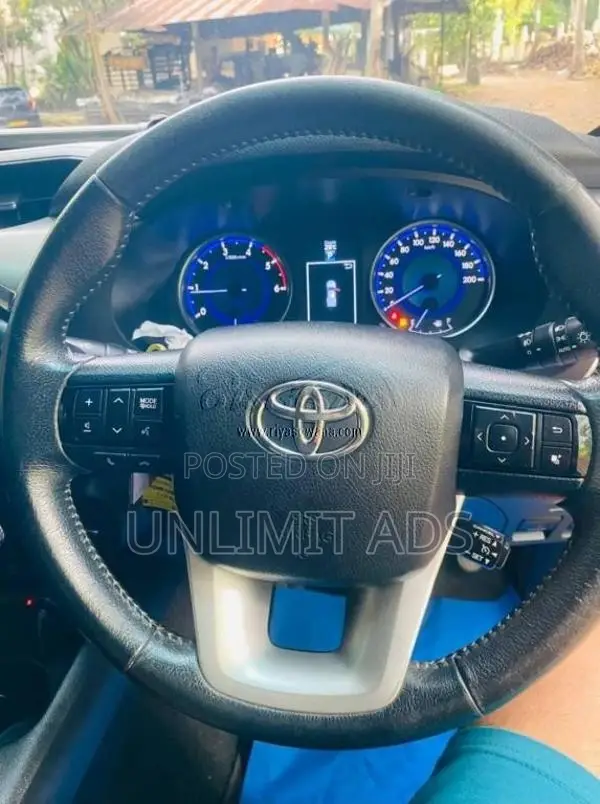 Toyota HILUX ROCCO 1GD 2018 Pickup (Used)