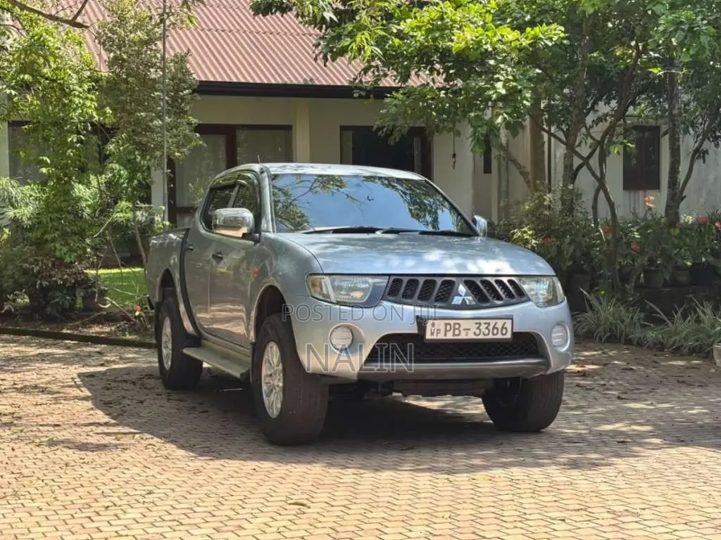 Mitsubishi L200 4WD 2007 Pickup (Used)