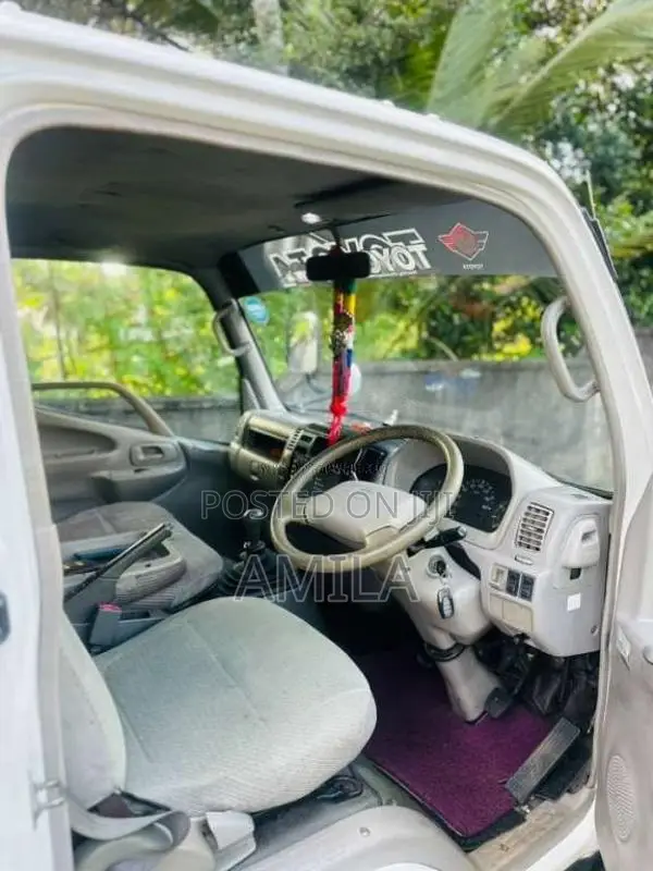 Toyota CrewCab 2001 Crew Cab (Used)