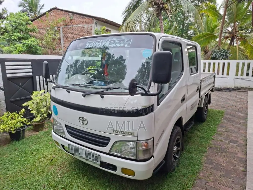 Toyota CrewCab 2001 Crew Cab (Used)