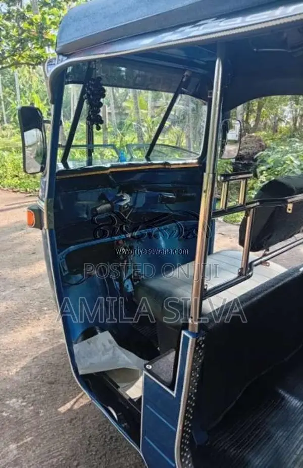Bajaj 4 Stroke 2008 Three Wheel (Used)
