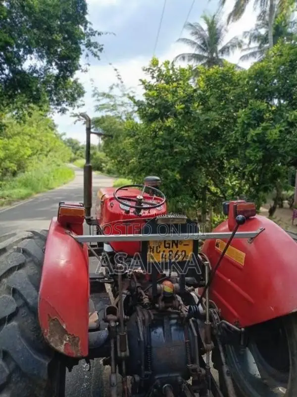 Massey-Ferguson 240 1996 Tractor (Used)