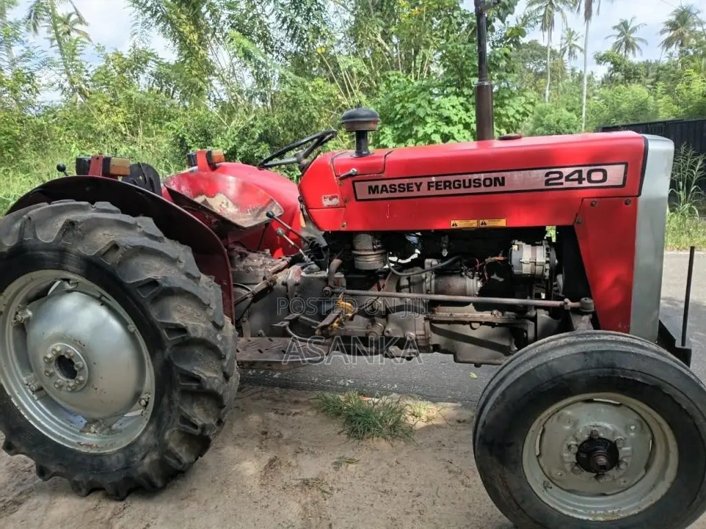Massey-Ferguson 240 1996 Tractor (Used)