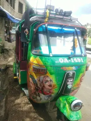 Bajaj 2 Stroke 2006 Three Wheel (Used)