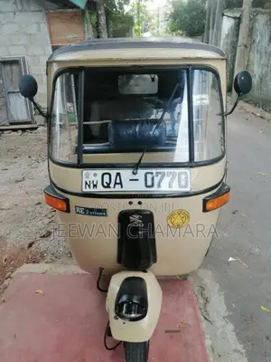 Bajaj 2 stroke 2005 Three Wheel (Used)