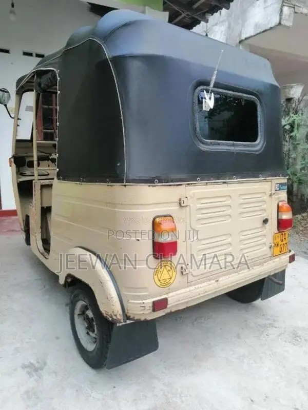 Bajaj 2 stroke 2005 Three Wheel (Used)