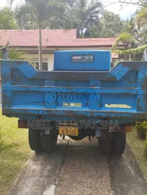 Mitsubishi Canter 2001 Lorry (Used)