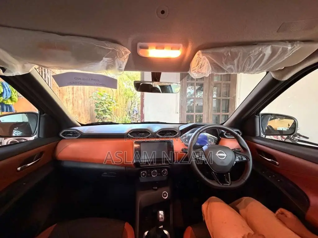Nissan Magnite 2025 SUV (Used)