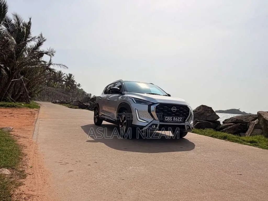 Nissan Magnite 2025 SUV (Used)