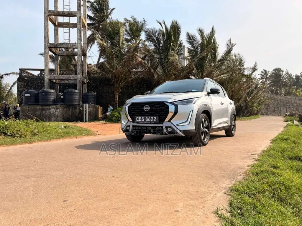 Nissan Magnite 2025 SUV (Used)