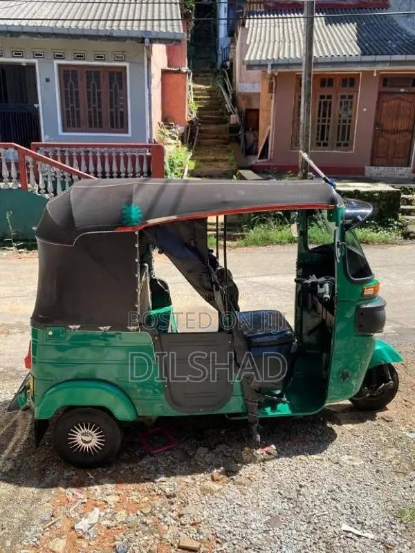 Bajaj RE 2015 Three Wheel (Used)