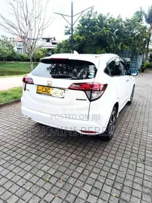 Honda Vezel 2014 SUV (Used)