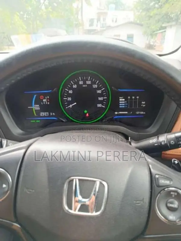 Honda Vezel 2014 SUV (Used)