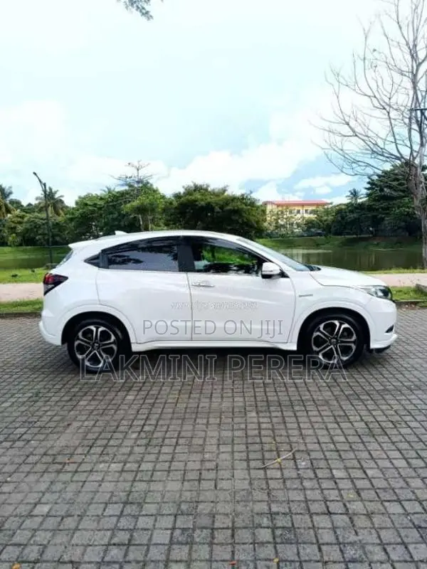 Honda Vezel 2014 SUV (Used)