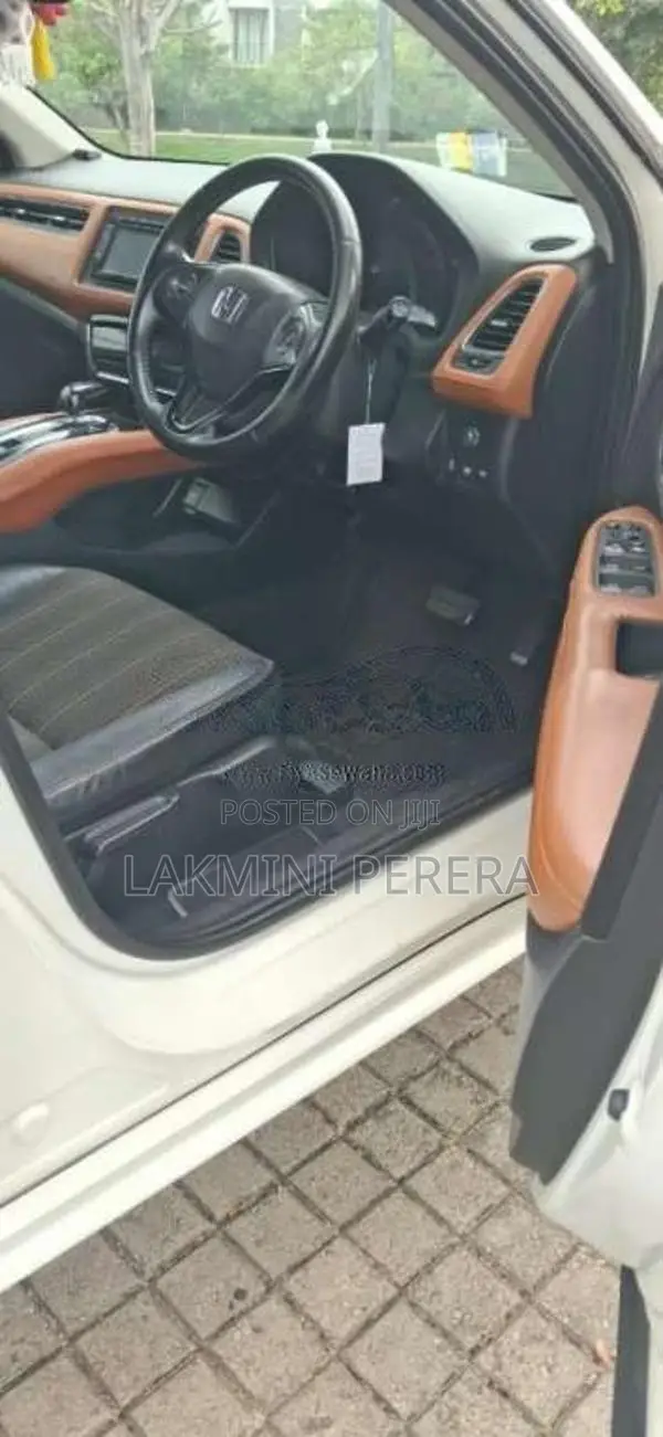Honda Vezel 2014 SUV (Used)
