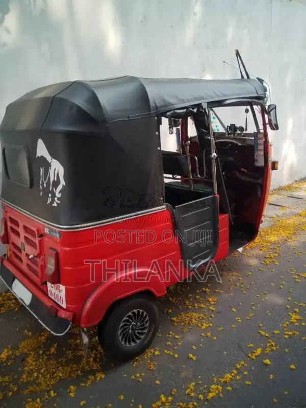 Bajaj RE 1999 Three Wheel (Used)