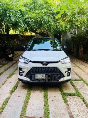 Toyota Raize 2020 SUV (Used)