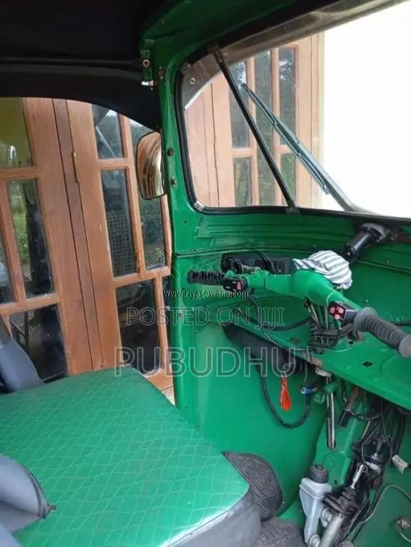 Bajaj 2 Stroke 2006 Three Wheel (Used)