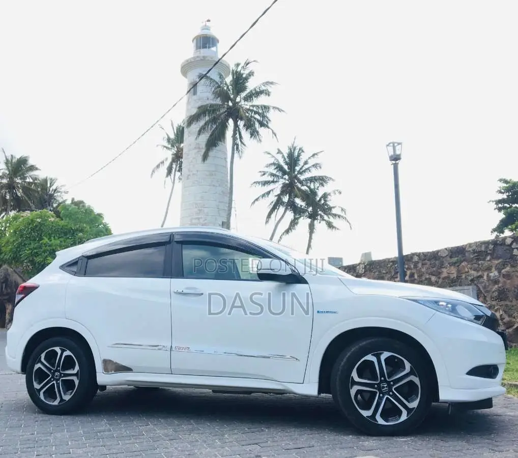 Honda Vezel 2014 SUV (Used)