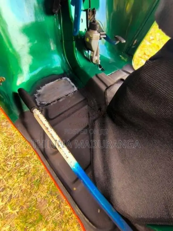 Bajaj RE 2 Stroke 2003 Three Wheel (Used)