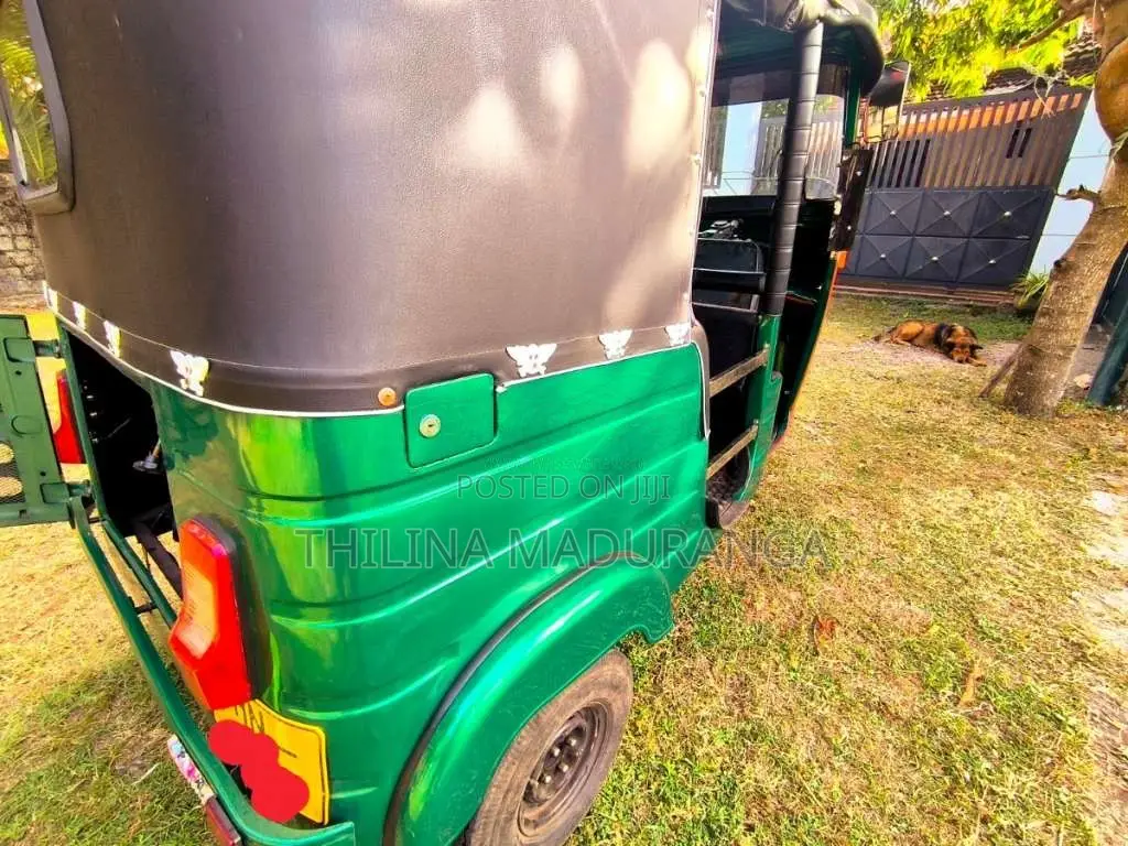 Bajaj RE 2 Stroke 2003 Three Wheel (Used)