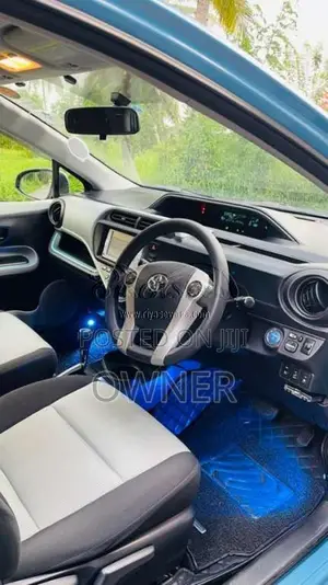 Toyota Aqua 2012 Car (Used)
