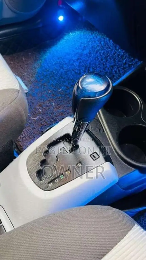 Toyota Aqua 2012 Car (Used)