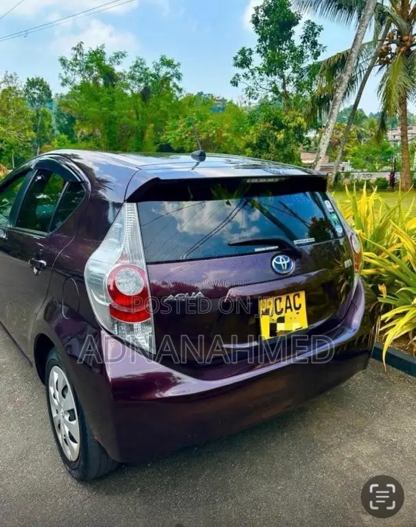 Toyota Aqua S Limited Edition 2014 Car (Used)