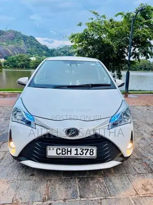 Toyota Vitz 2018 Car (Used)