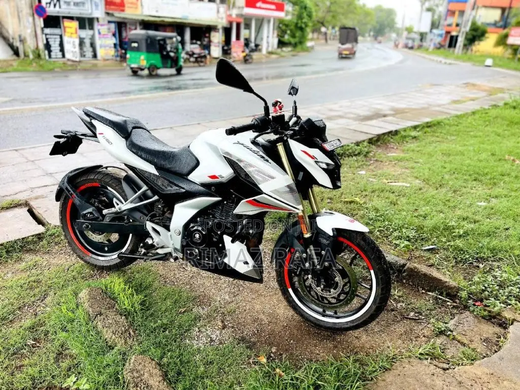 Bajaj N160 2025 Motorbike (Used)
