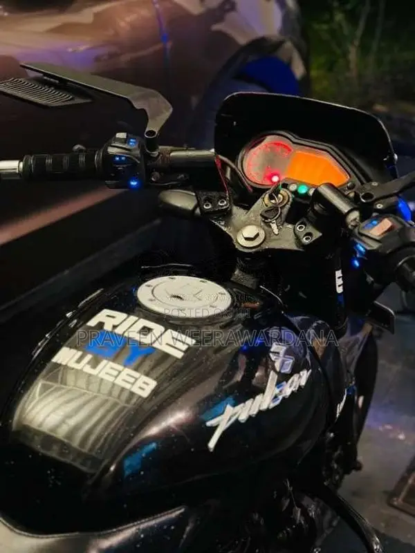 Bajaj Pulsar 180 2011 Motorbike (Used)